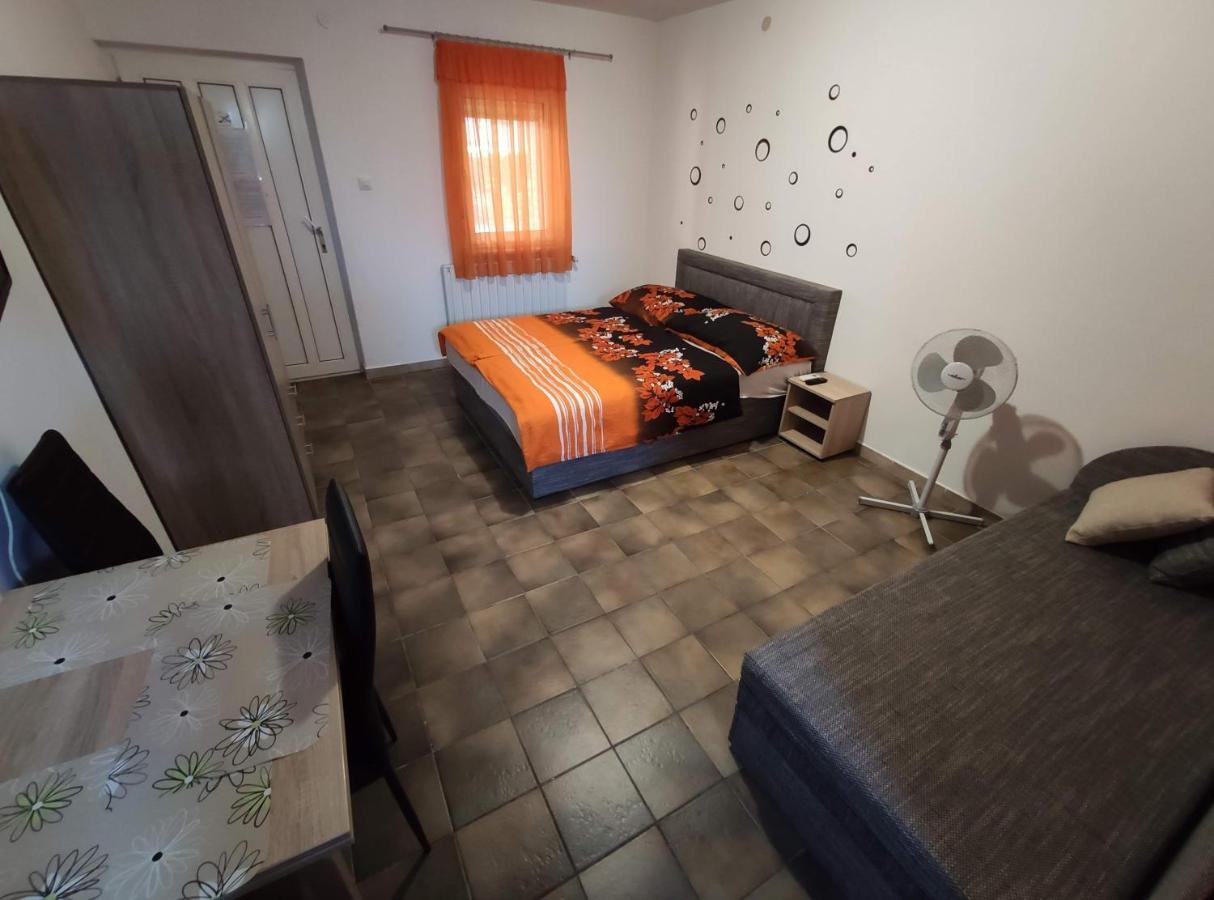Vasti Apartman 시오포크 외부 사진