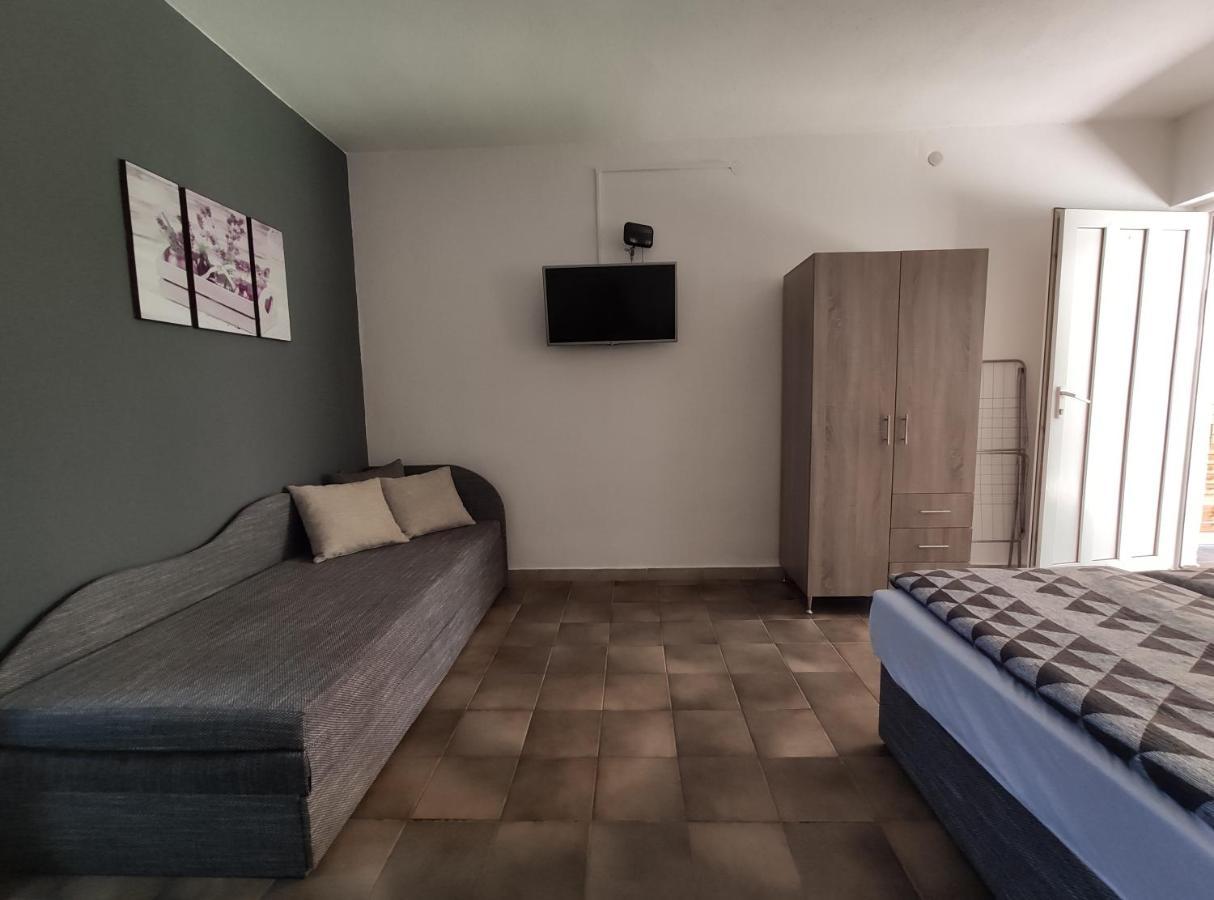 Vasti Apartman 시오포크 외부 사진