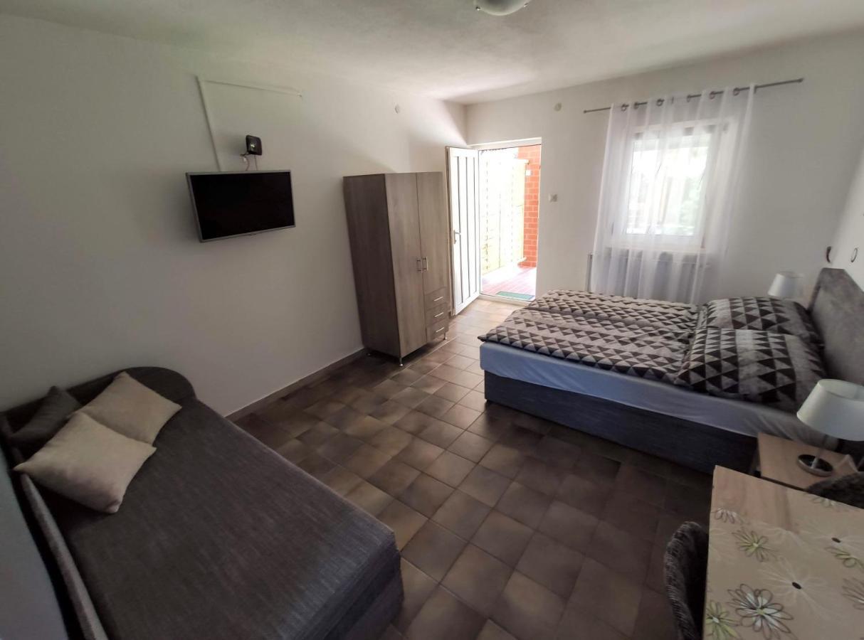 Vasti Apartman 시오포크 외부 사진